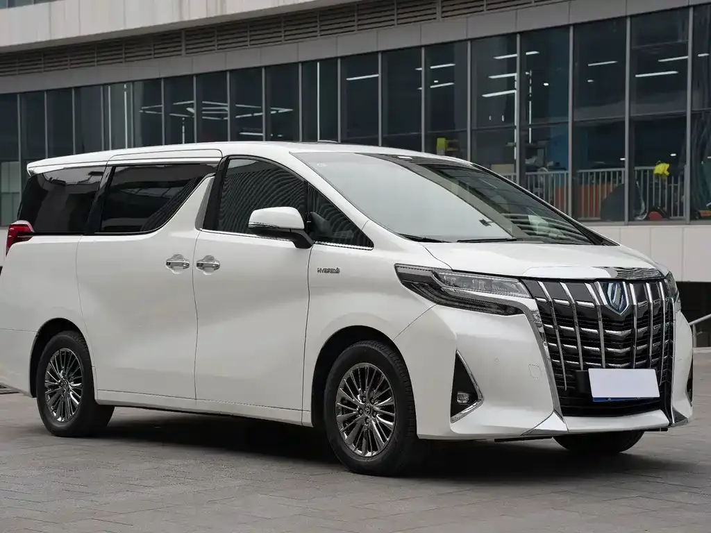Toyota Alphard — фото 7