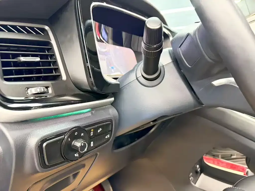 GAC Motor Trumpchi M8 — фото 4