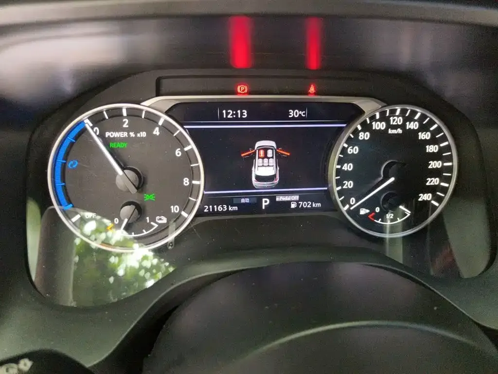Nissan X-Trail — фото 10