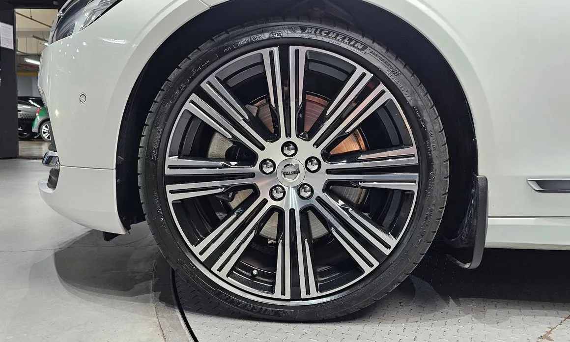 Volvo S90 2023 из KR, фото 4