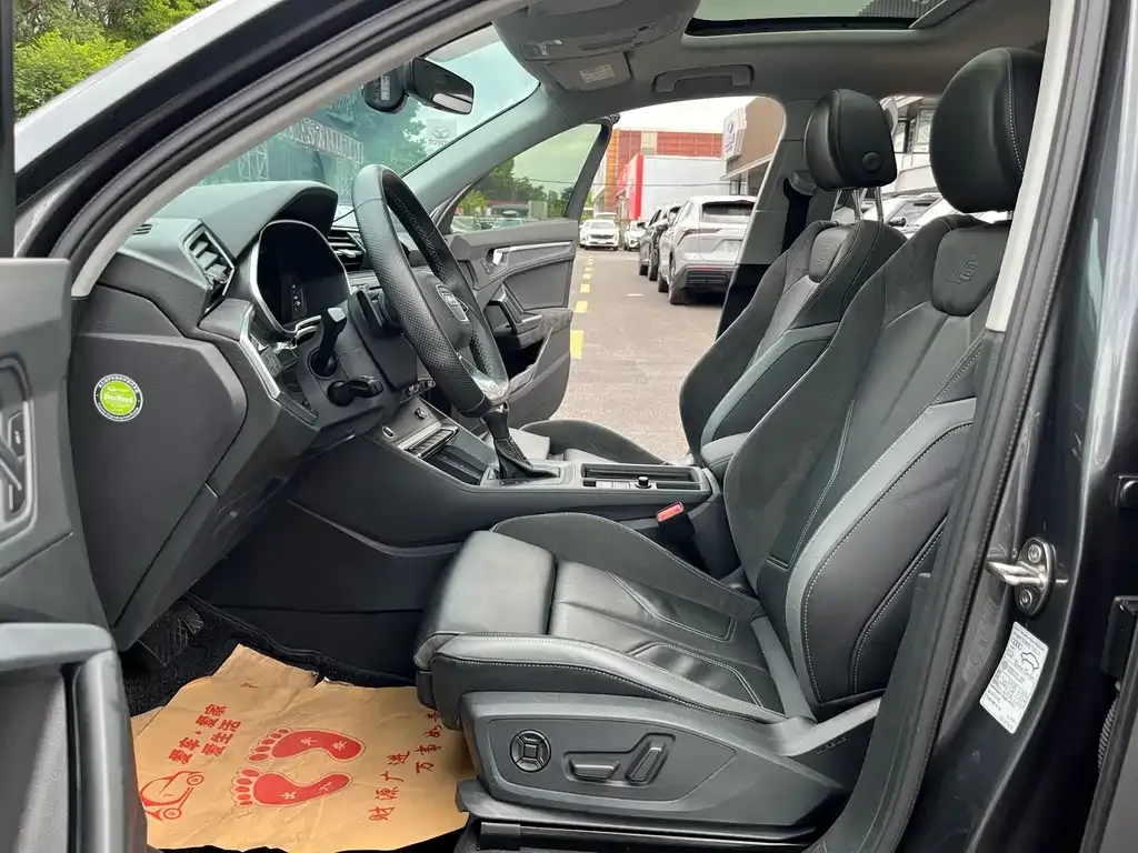 Audi Q3 Sportback — фото 2
