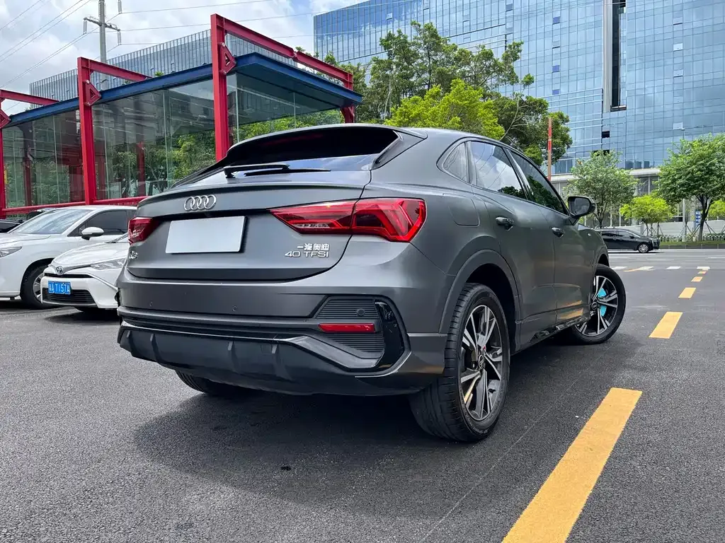 Audi Q3 Sportback — фото 5