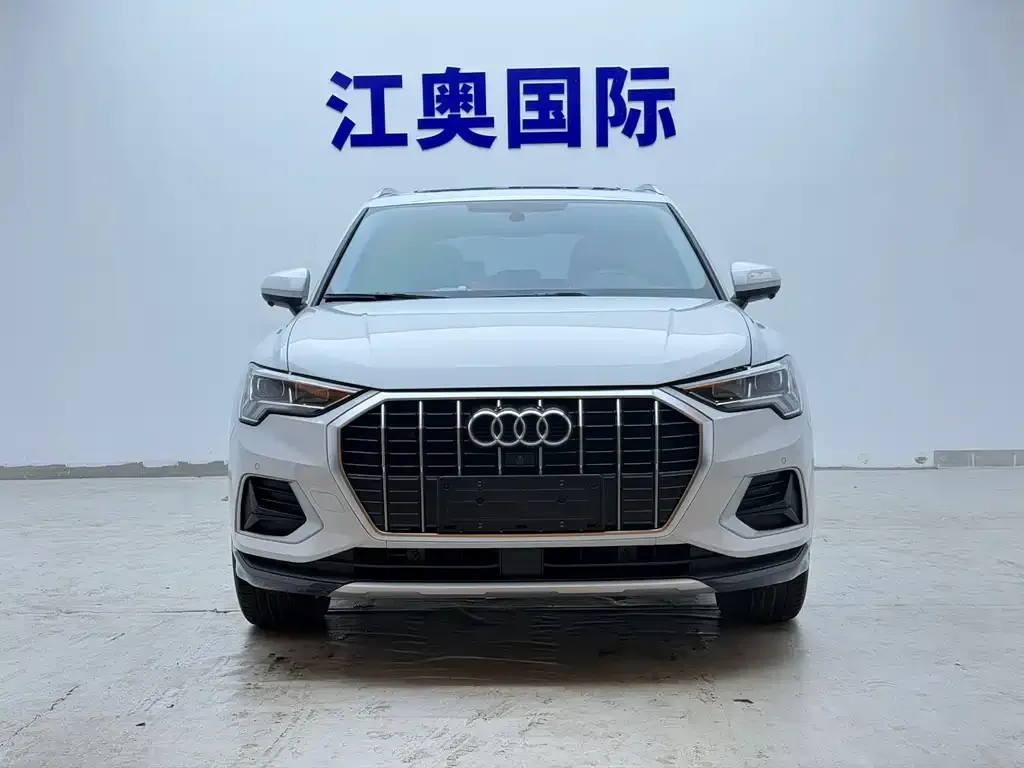 Audi Q3 — фото 9