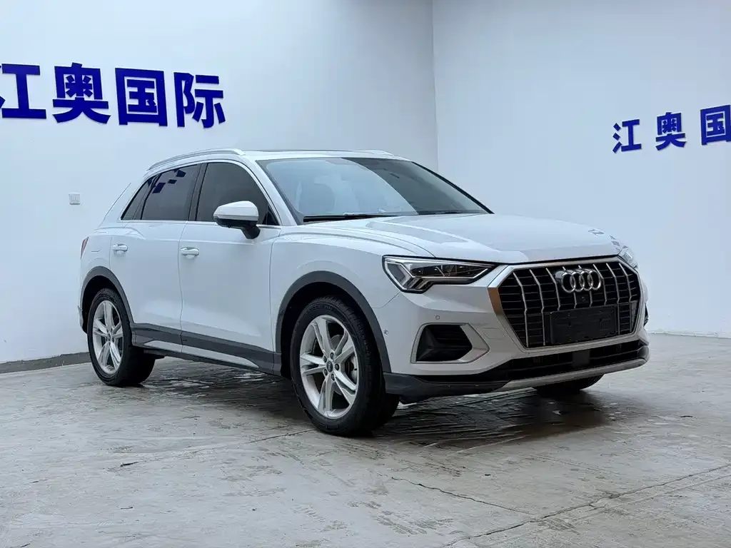 Audi Q3 — фото 6