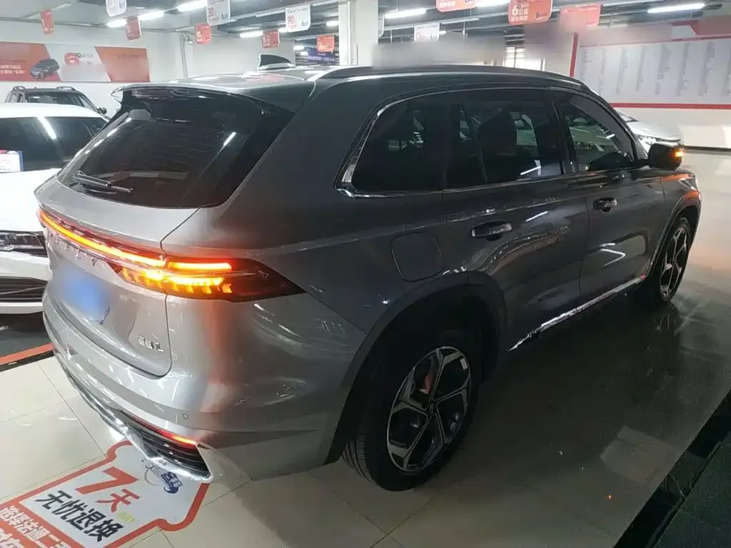 Geely Xingyue L — фото 6