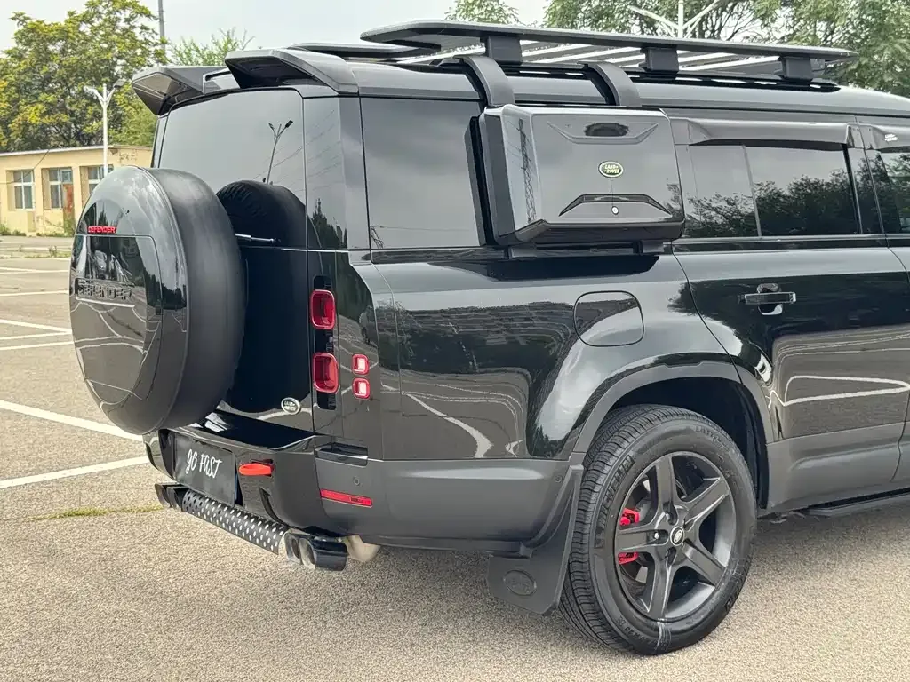 Land Rover Defender — фото 2