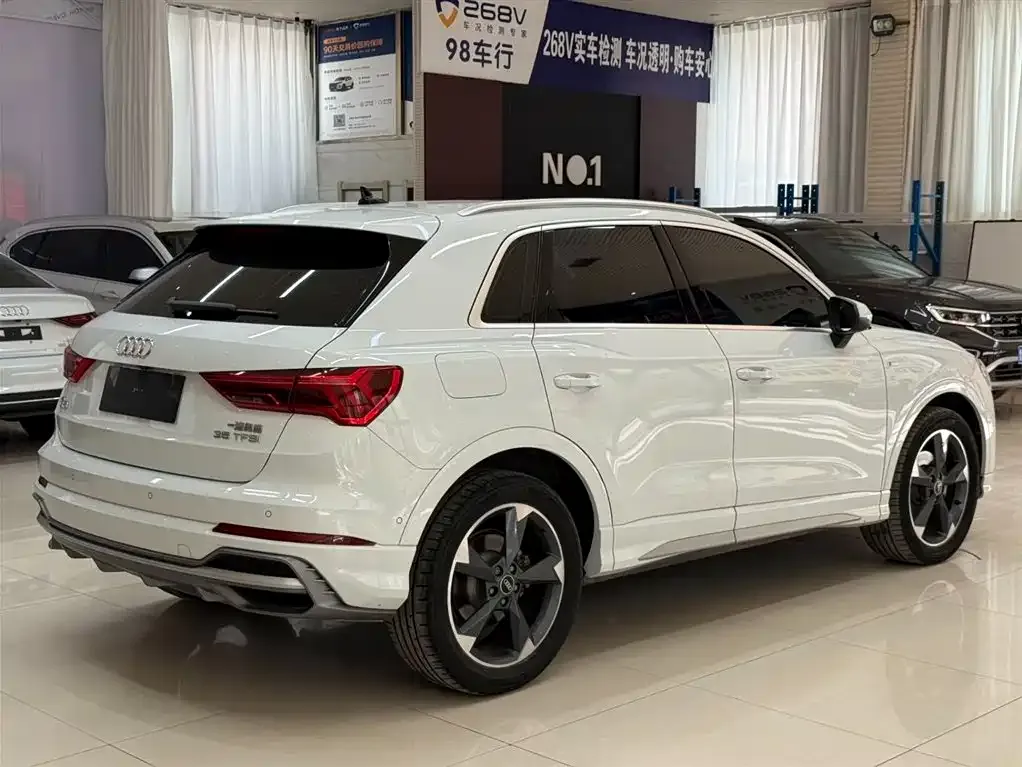 Audi Q3 — фото 5