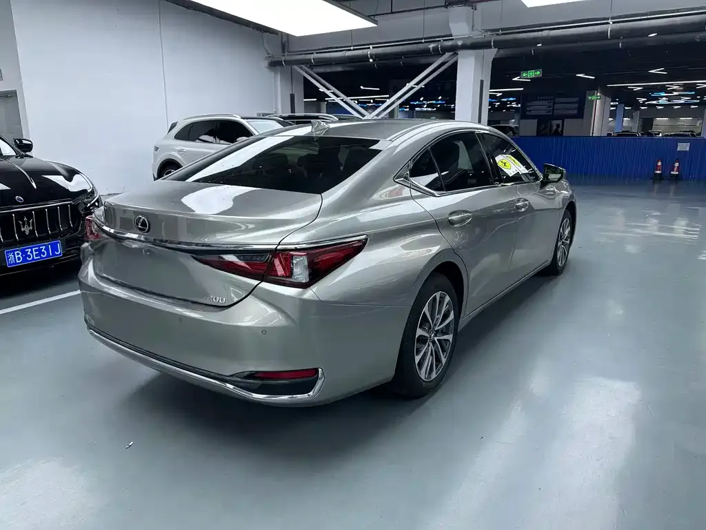 Lexus ES 2024 из CN, фото 3