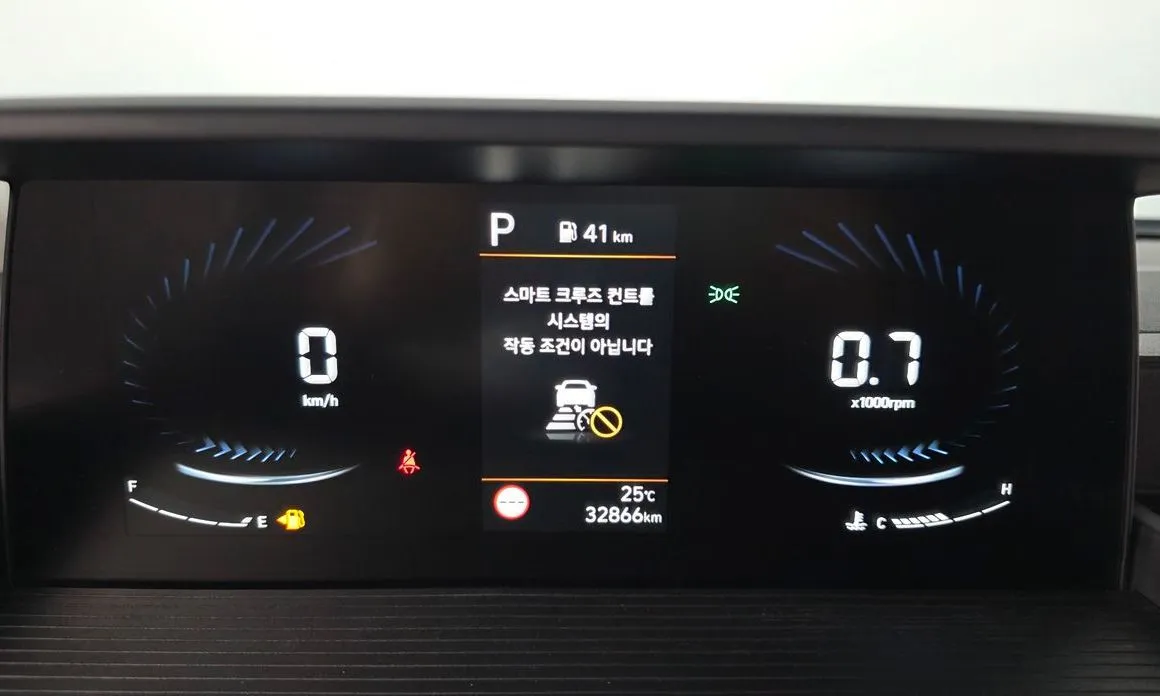 Hyundai Staria — фото 3