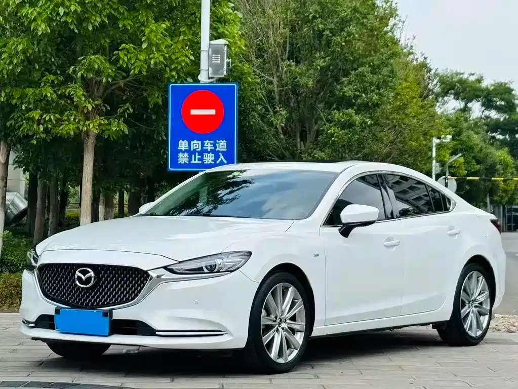 Mazda Atenza — фото 1