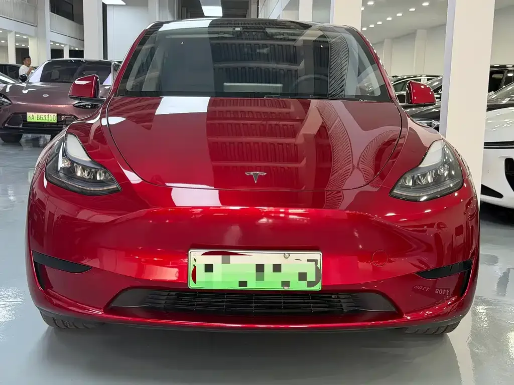 Tesla Model Y — фото 7
