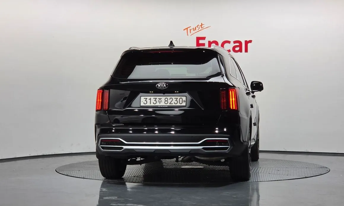 Kia Sorento — фото 4