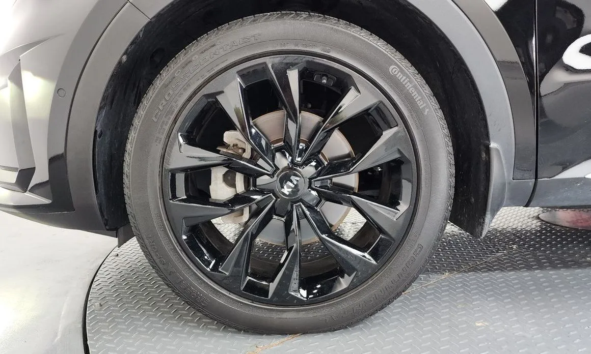 Kia Sorento — фото 9