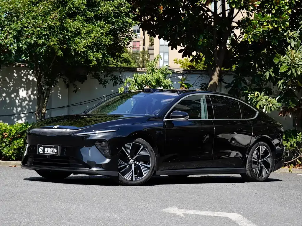 NIO ET7