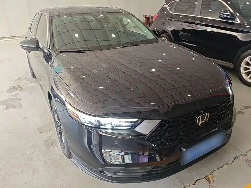 Honda Accord — фото 10
