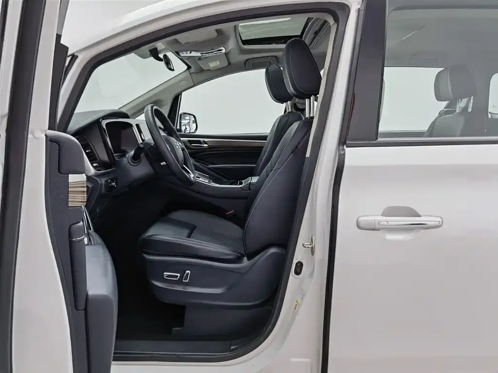 GAC Motor Trumpchi M8 — фото 8