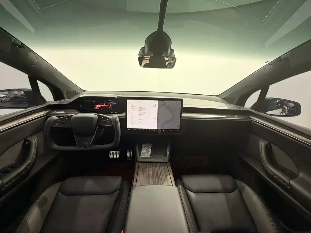 Tesla Model X — фото 6