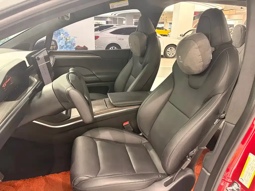 Tesla Model X — фото 4