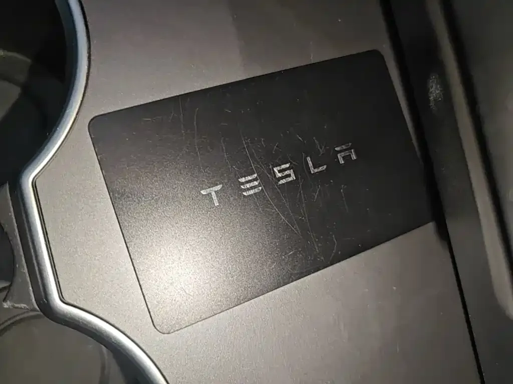 Tesla Model 3 — фото 5