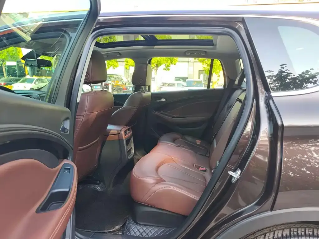 Buick Envision Plus — фото 4