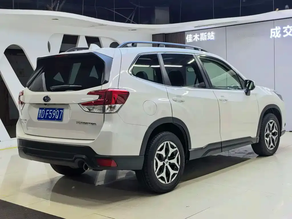 Subaru Forester — фото 2
