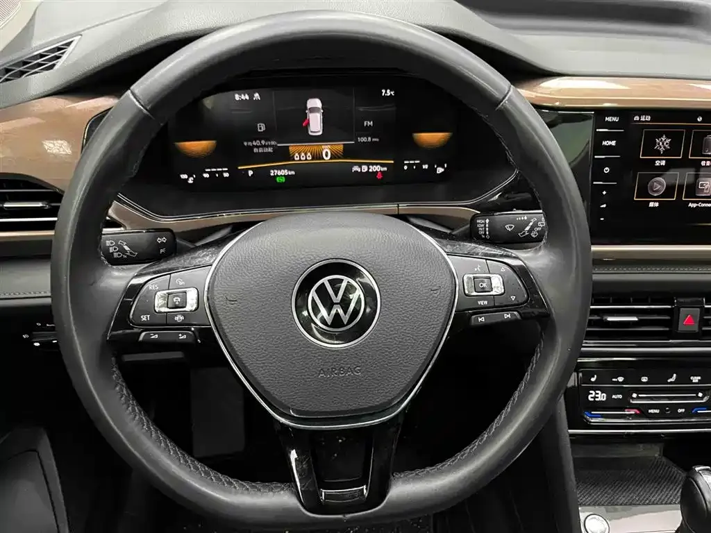 Volkswagen Tharu — фото 10