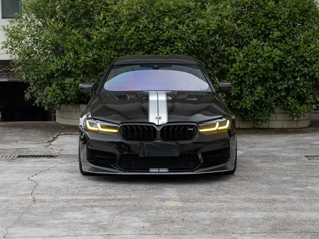 BMW M5 — фото 10