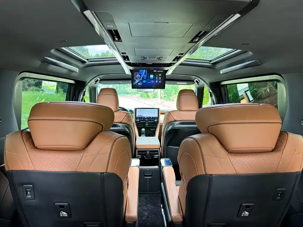 Toyota Vellfire — фото 6