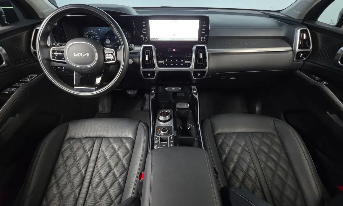 Kia Sorento — фото 8
