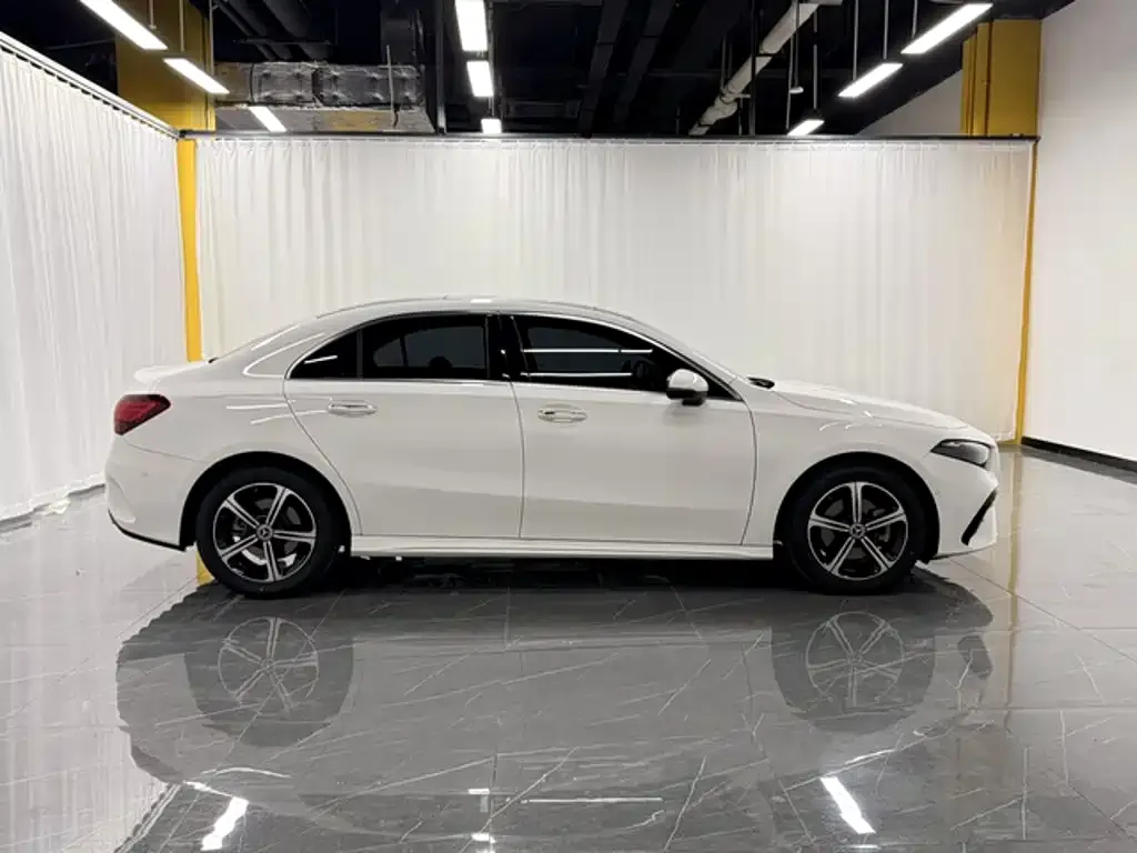 Mercedes-Benz A-Class — фото 10