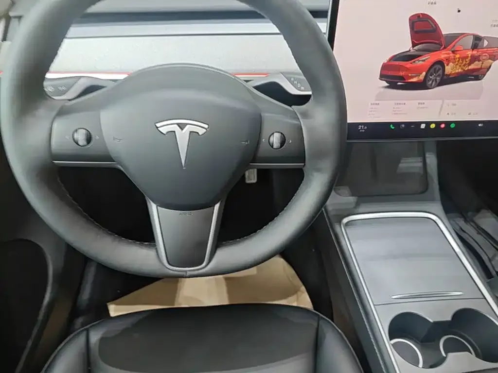 Tesla Model Y — фото 4