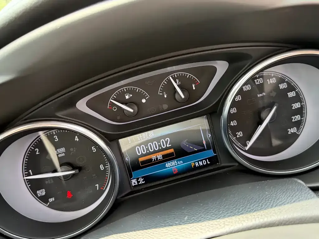 Buick Envision Plus — фото 9