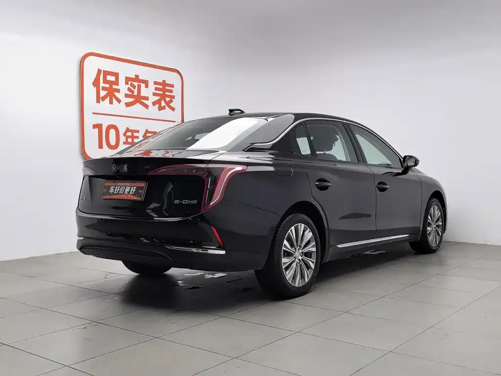 Hongqi E-QM5 — фото 7