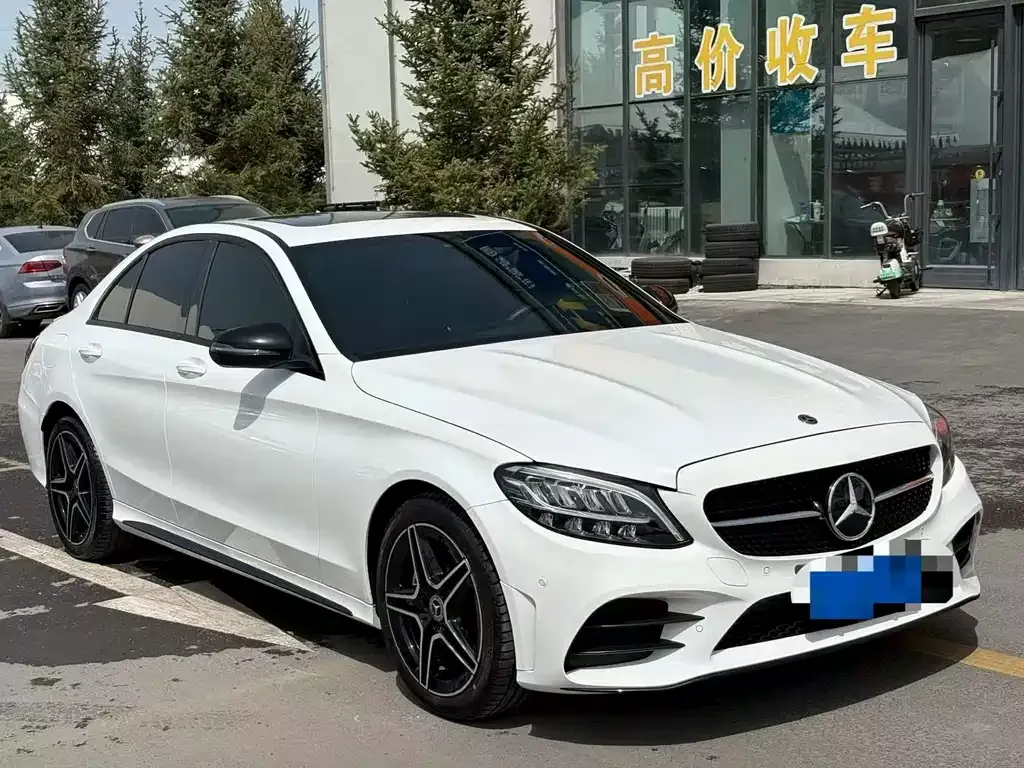 Mercedes-Benz C-Class — фото 1