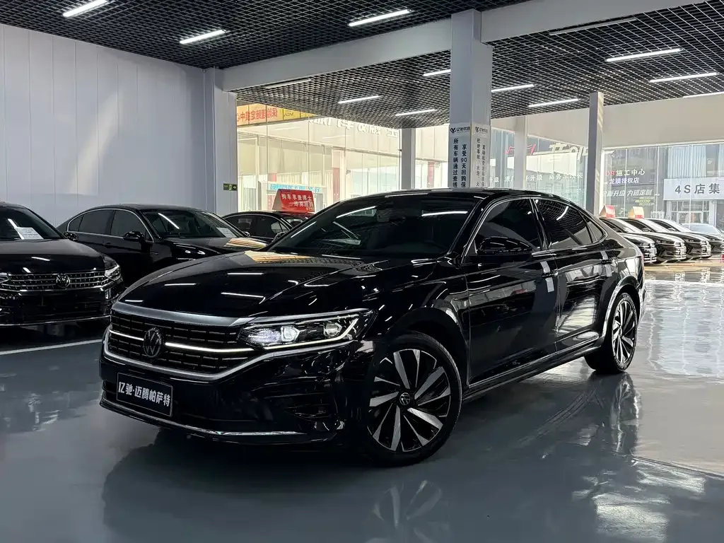 Volkswagen Passat — фото 1