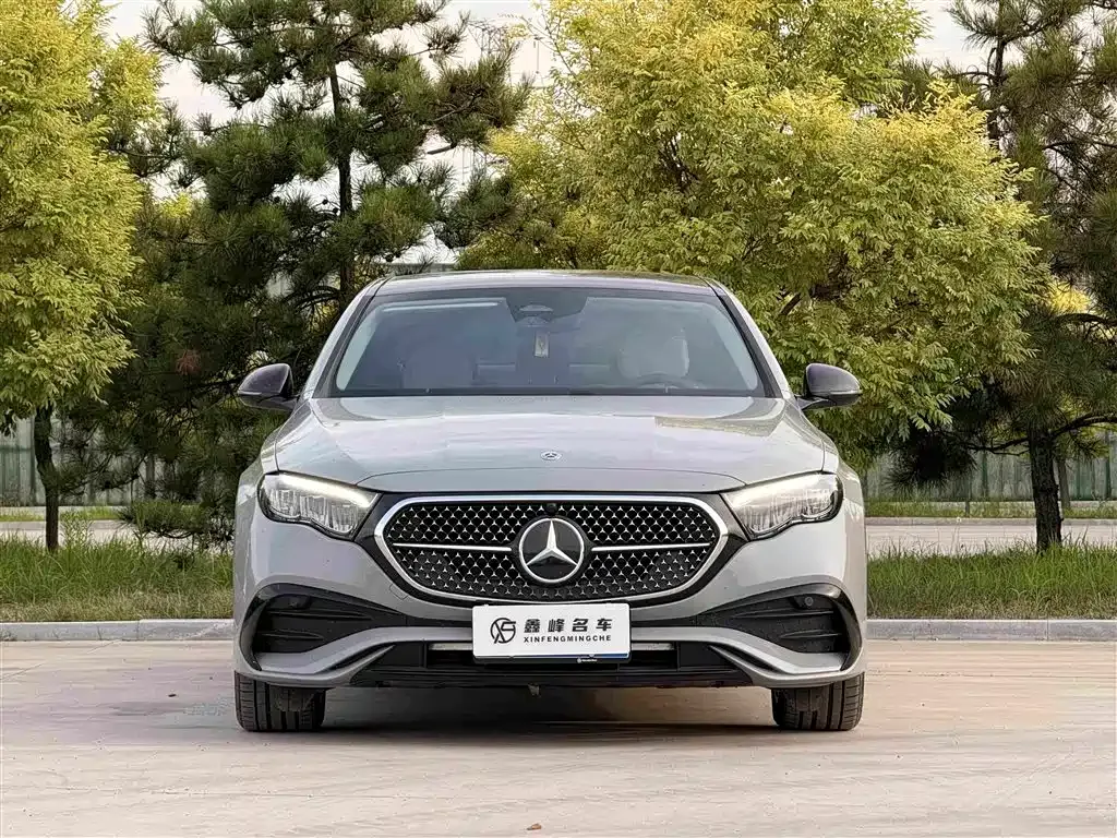 Mercedes-Benz E-Class (Import) — фото 7