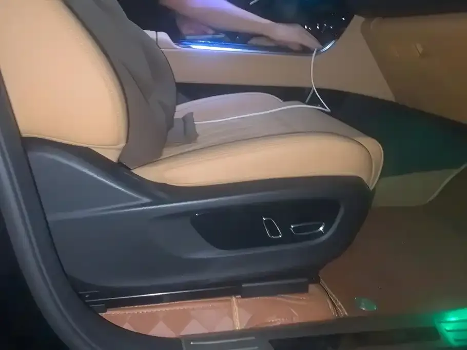 GAC Motor Trumpchi GS8 — фото 3