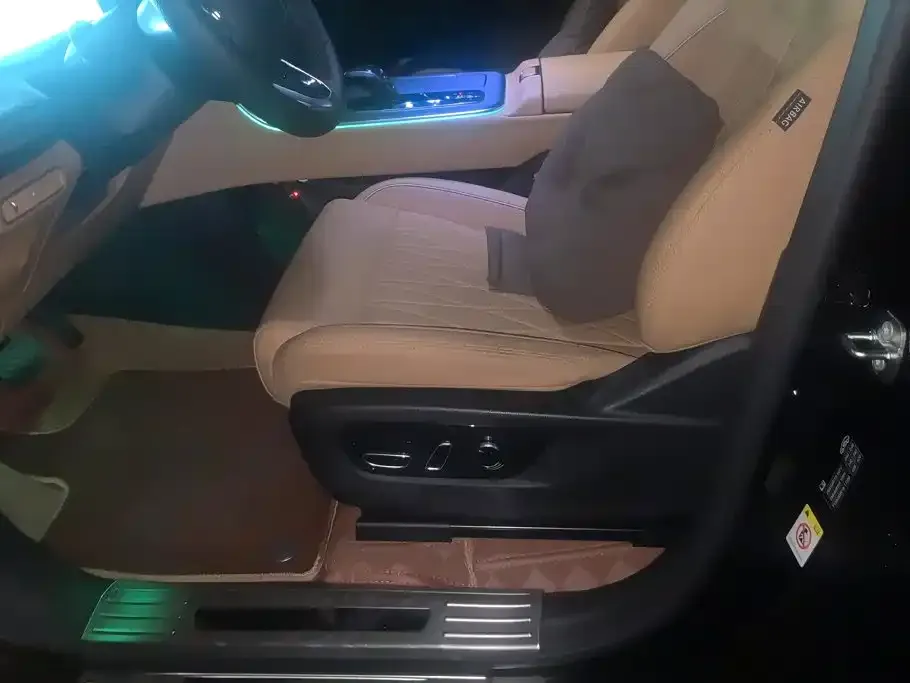GAC Motor Trumpchi GS8 — фото 2