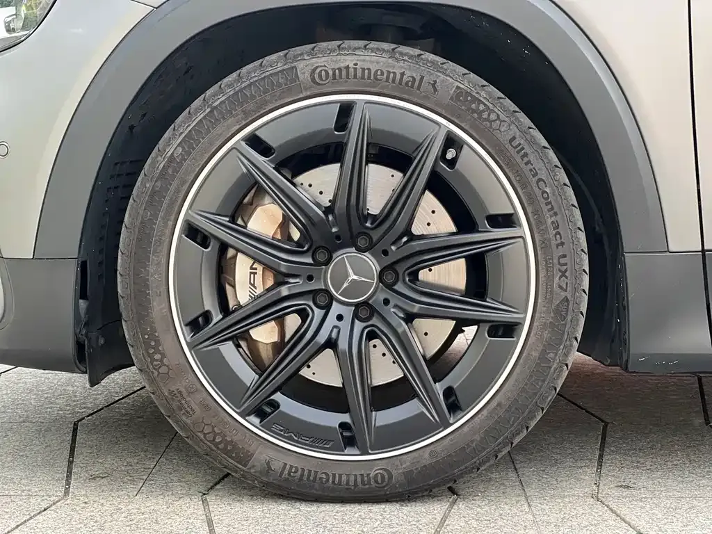 Mercedes-Benz GLB AMG — фото 9