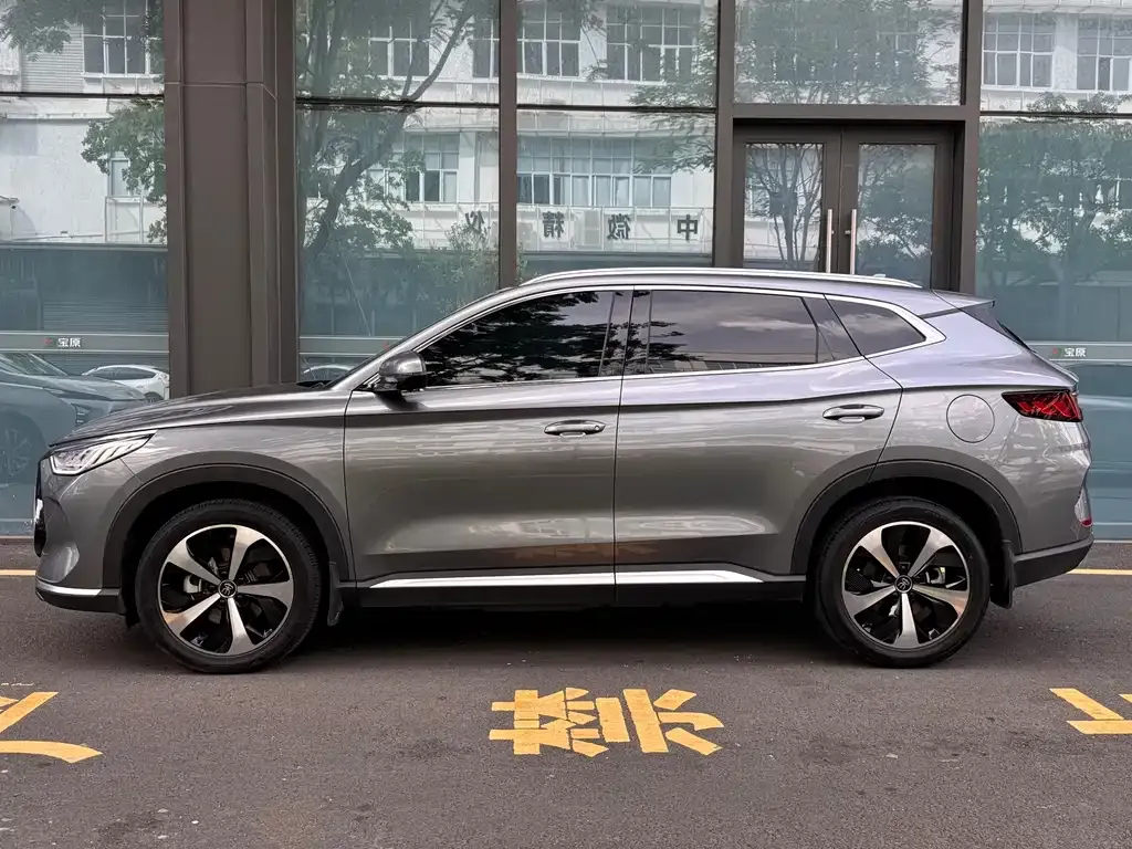 BYD PLUS New Energy — фото 7