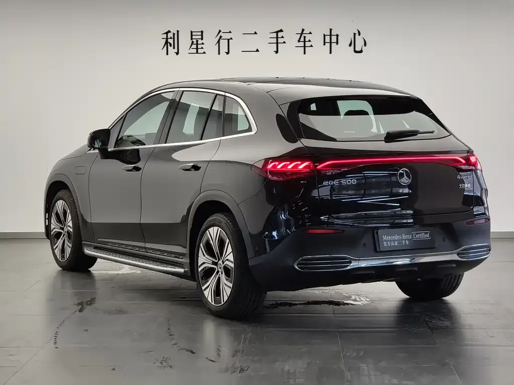 Mercedes-Benz EQE SUV — фото 4