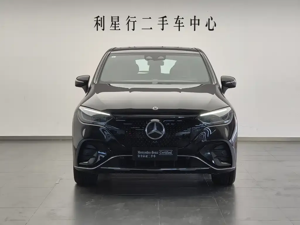 Mercedes-Benz EQE SUV — фото 9