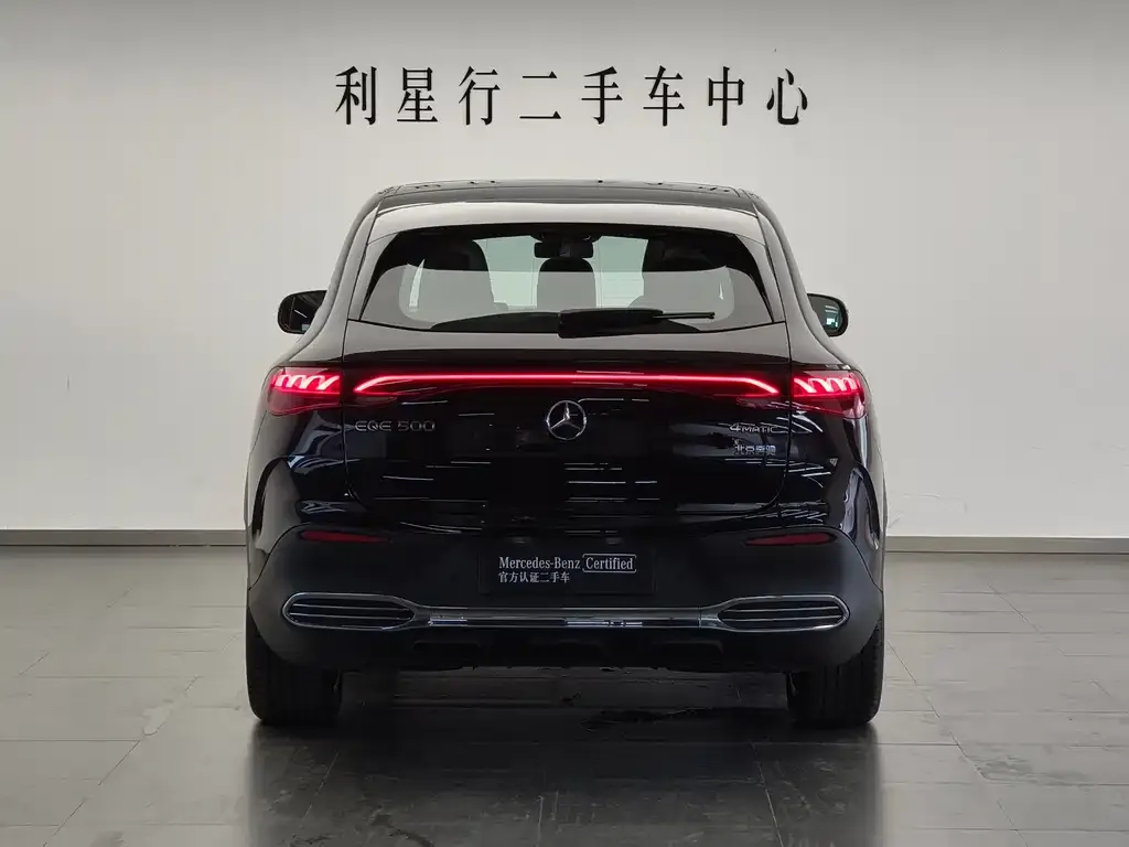 Mercedes-Benz EQE SUV — фото 2