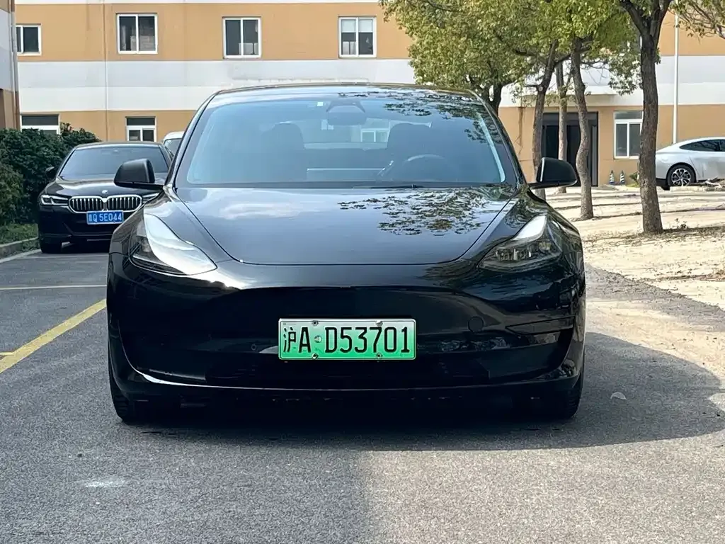Tesla Model 3 — фото 6