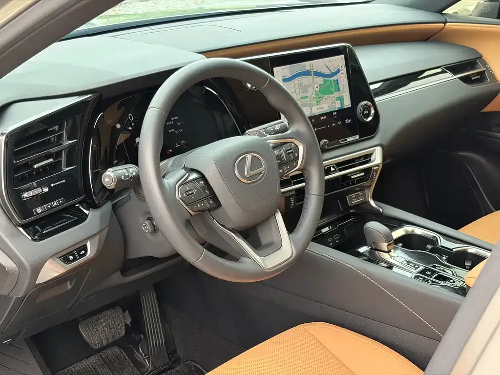 Lexus RX — фото 4