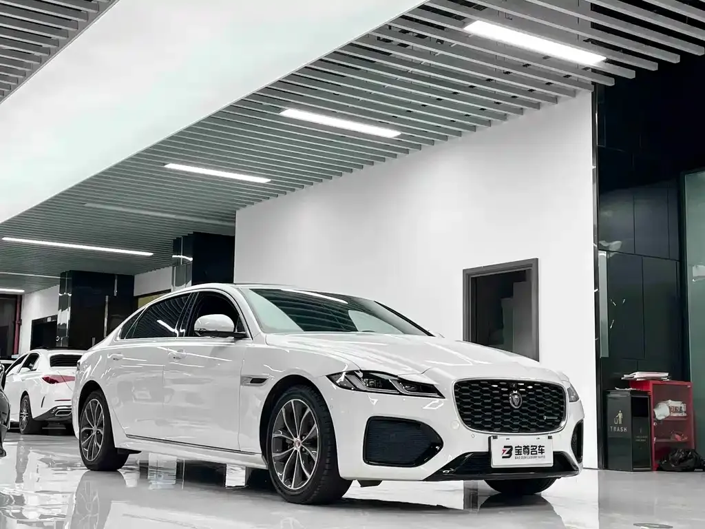 Jaguar XFL — фото 4