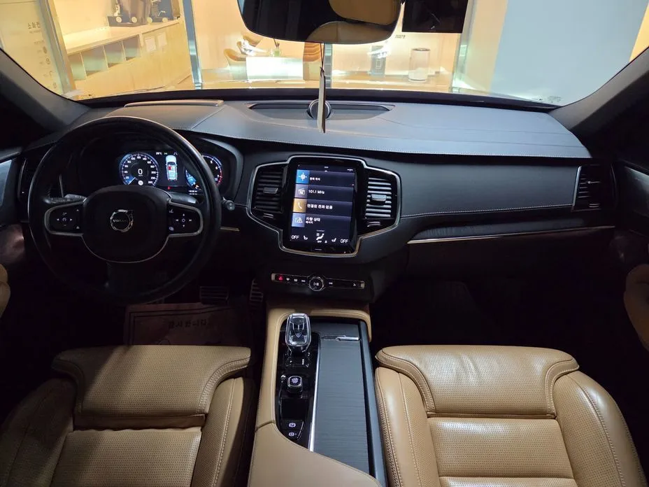 Volvo XC90 2022 из KR, фото 3
