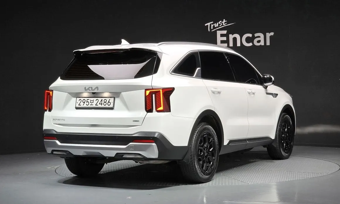 Kia Sorento — фото 4
