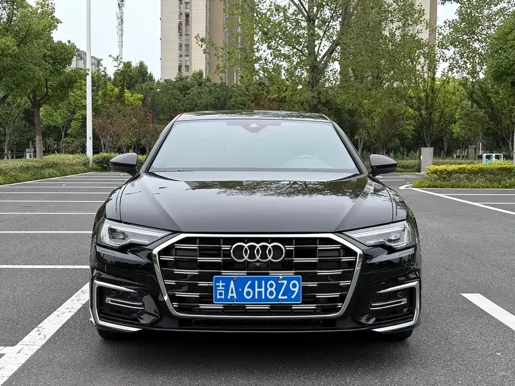 Audi A6L — фото 8