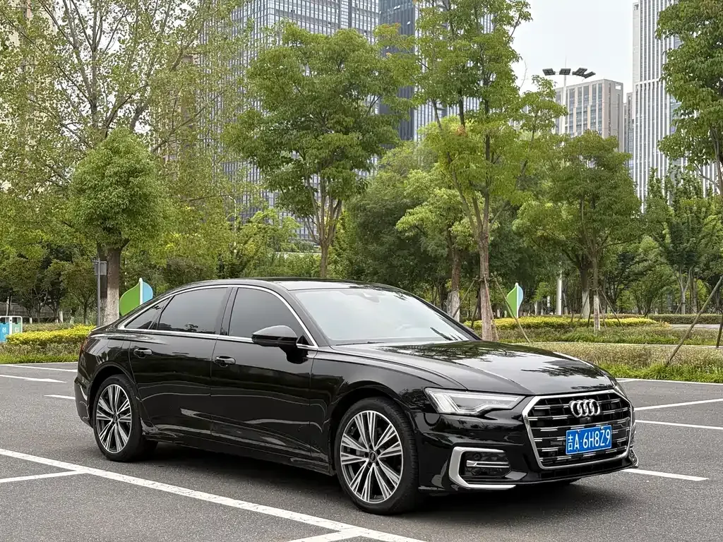 Audi A6L — фото 10